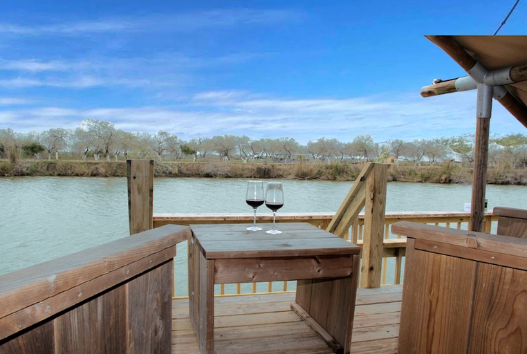Safari Tents (United States of America, Brownsville, Texas)
