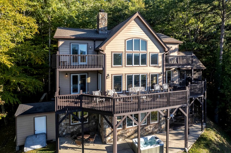 Cabins (United States of America, Bryson City, North Carolina)