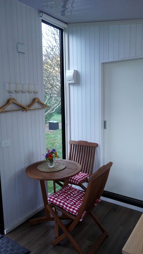 Tiny Houses (New Zealand, Wakefield, South Island)