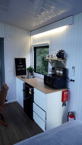 Tiny Houses (New Zealand, Wakefield, South Island)
