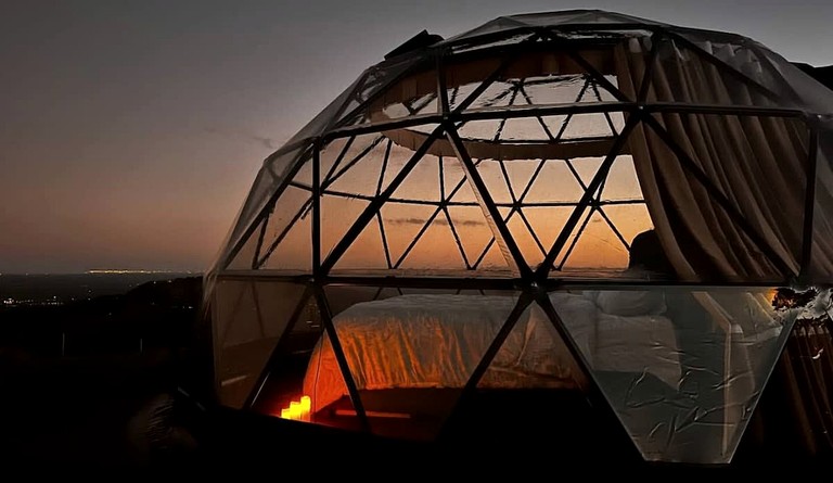 Domes (Australia, Bald Knob, Queensland)
