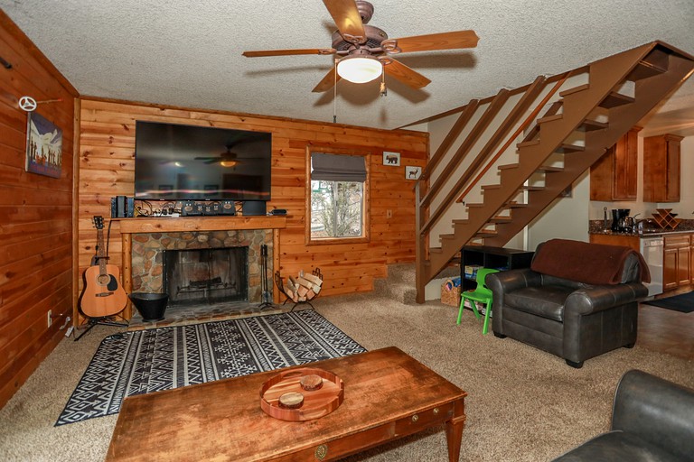 Floating Homes (United States of America, Big Bear City, California)