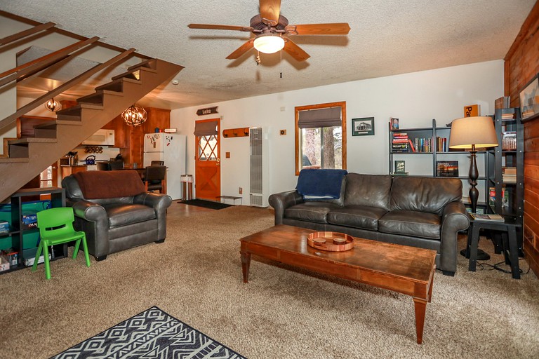 Floating Homes (United States of America, Big Bear City, California)