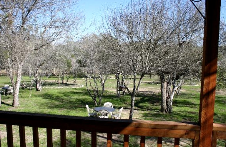 Cabins (Buda, Texas, United States)