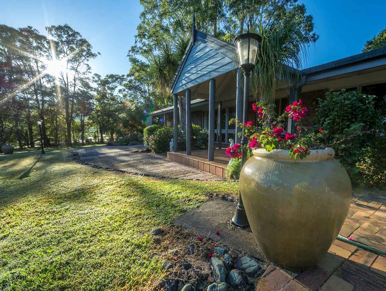 Holiday cottage rental in Maleny, Queensland.