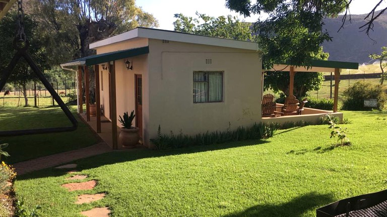 Cottages (De Rust, Western Cape, South Africa)