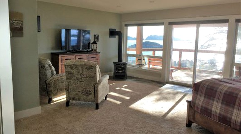 Nature Lodges (Ucluelet, British Columbia, Canada)