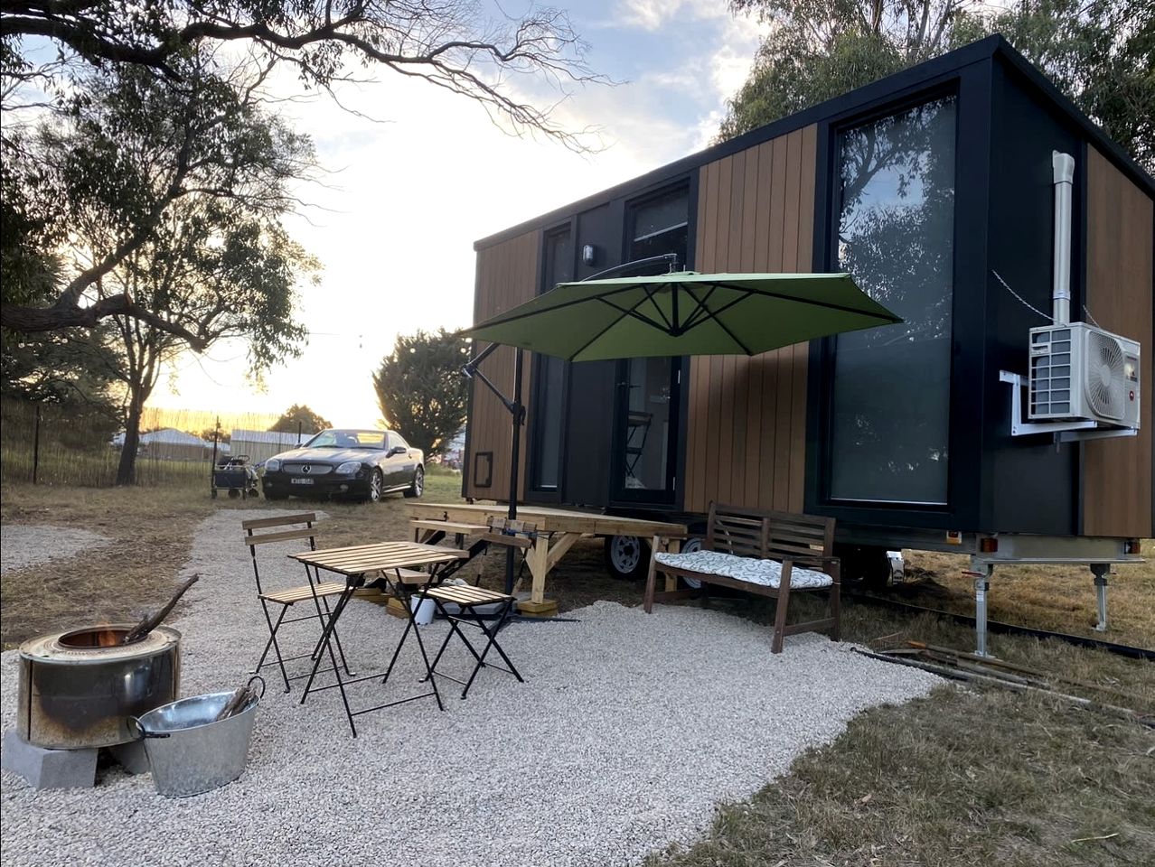 Quaint Tiny House Perfect to Disconnect in Metung, Victoria