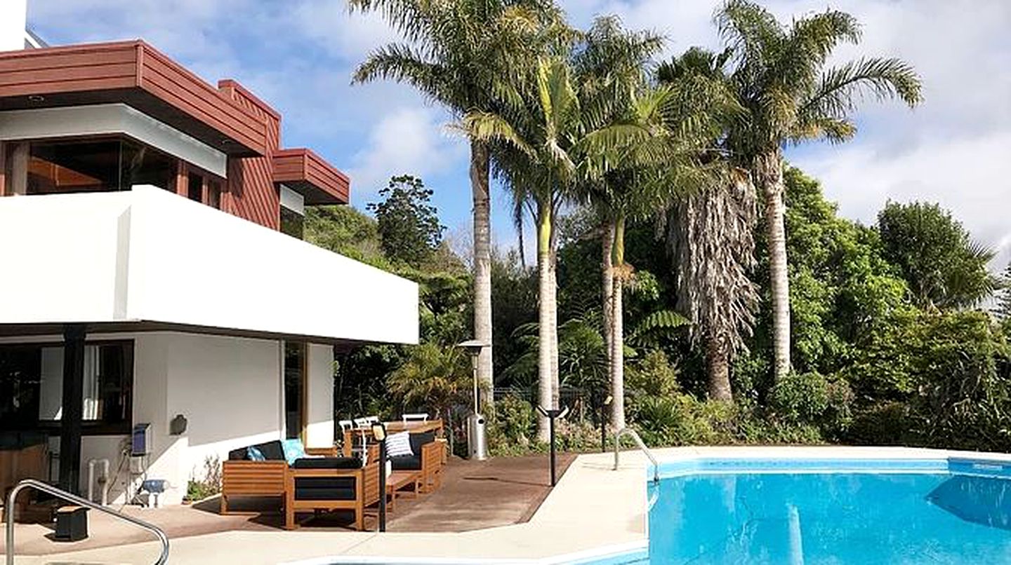 Nature Lodges (Auckland, North Island, New Zealand)