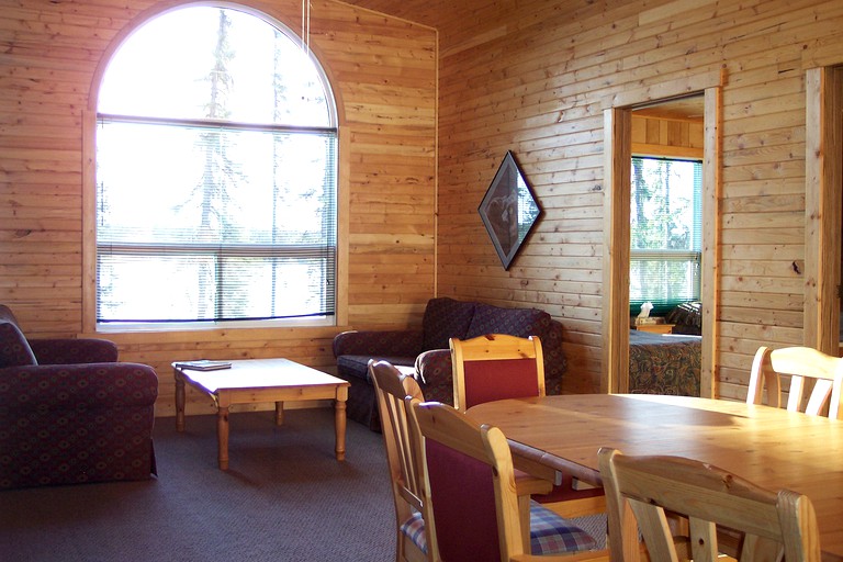 Cabins (Headingley, Manitoba, Canada)