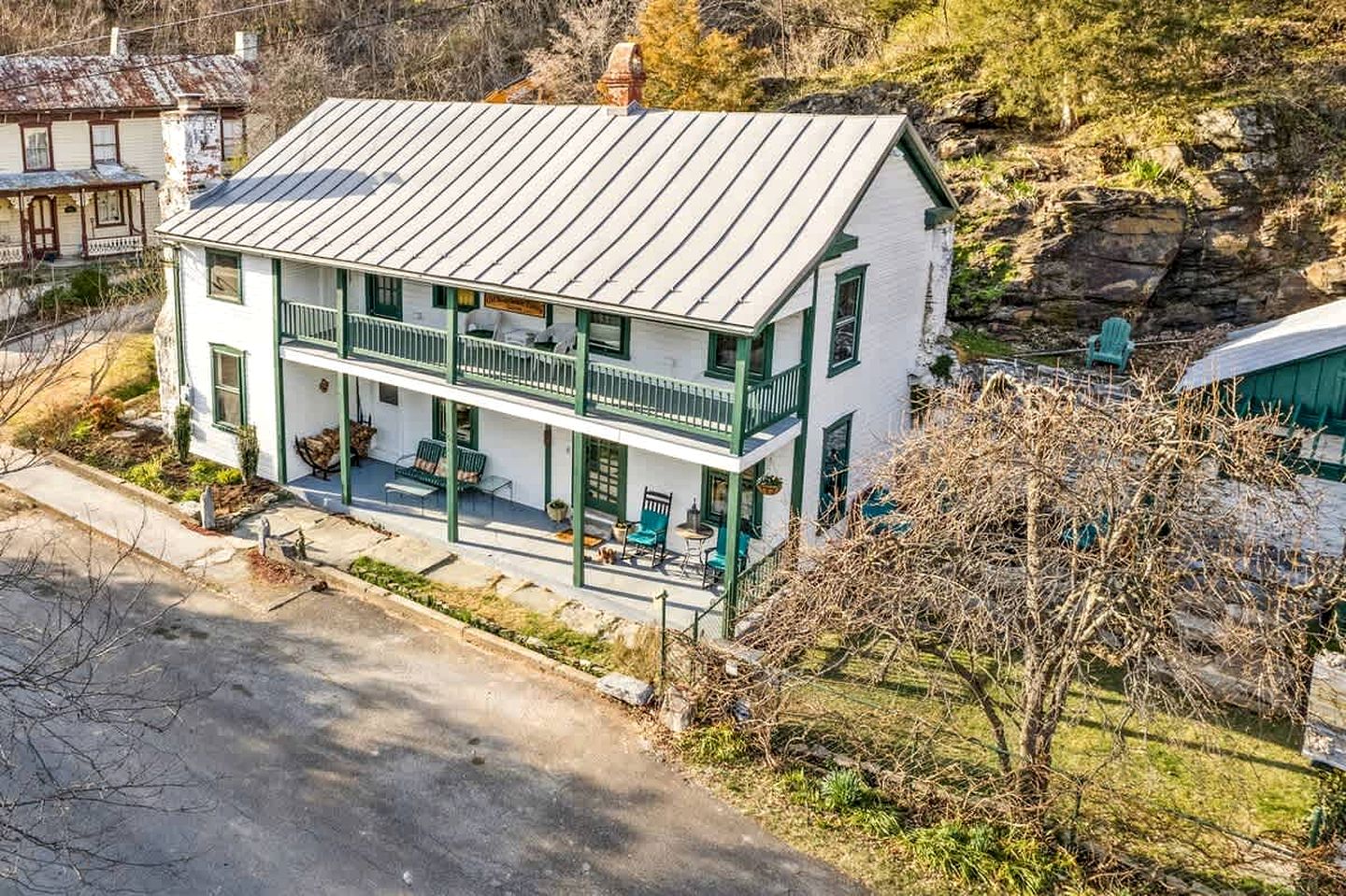 Cabins (United States of America, Bolivar, West Virginia)