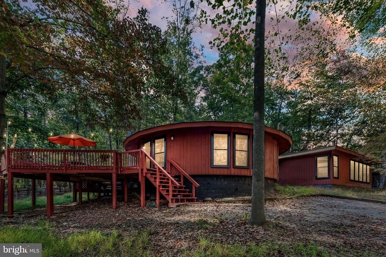 Cabins (United States of America, Hedgesville, West Virginia)