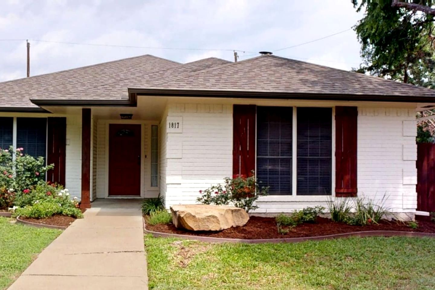 Charming Remodeled Home with Modern Comforts Near TAMU & Downtown in Bryan, Texas