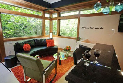 Rent a tree house: West Seattle