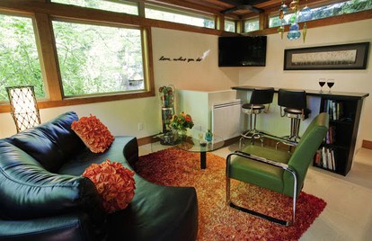 Tree houses for rent near Seattle, Washington, United States