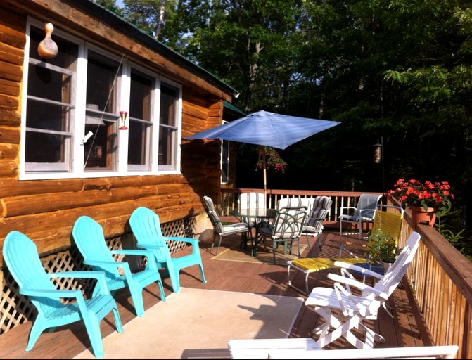 Cabins (Monson, Maine, United States)