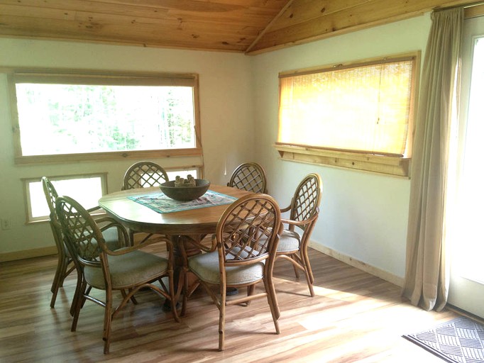 Cottages (Stony Creek, New York, United States)
