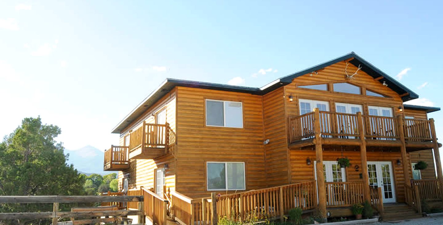 Nature Lodges (Salida, Colorado, United States)