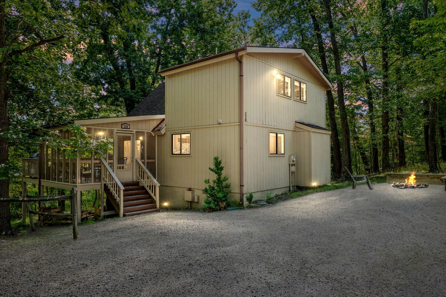 Stunning Secluded Cabin with All Resort Amenities in Hedgesville, West Virginia