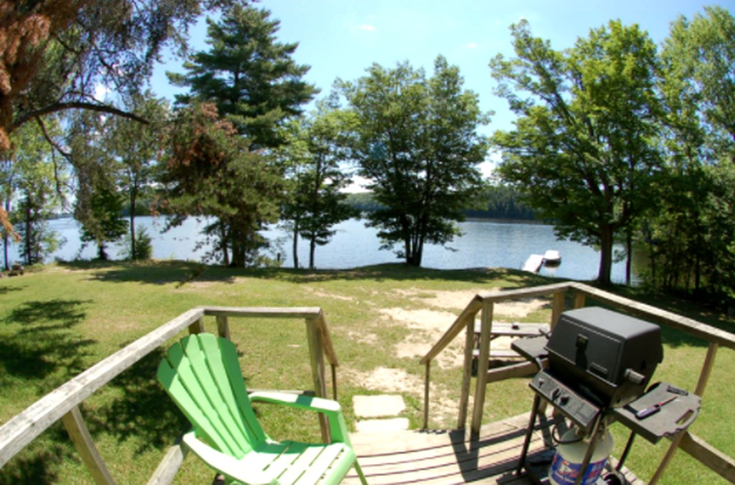 Cottages (Utterson, Ontario, Canada)