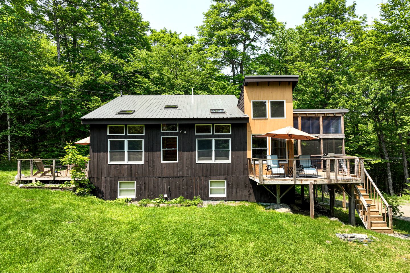 Spellbinding Secluded Cabin Oasis Near Moosehead Lake, Maine