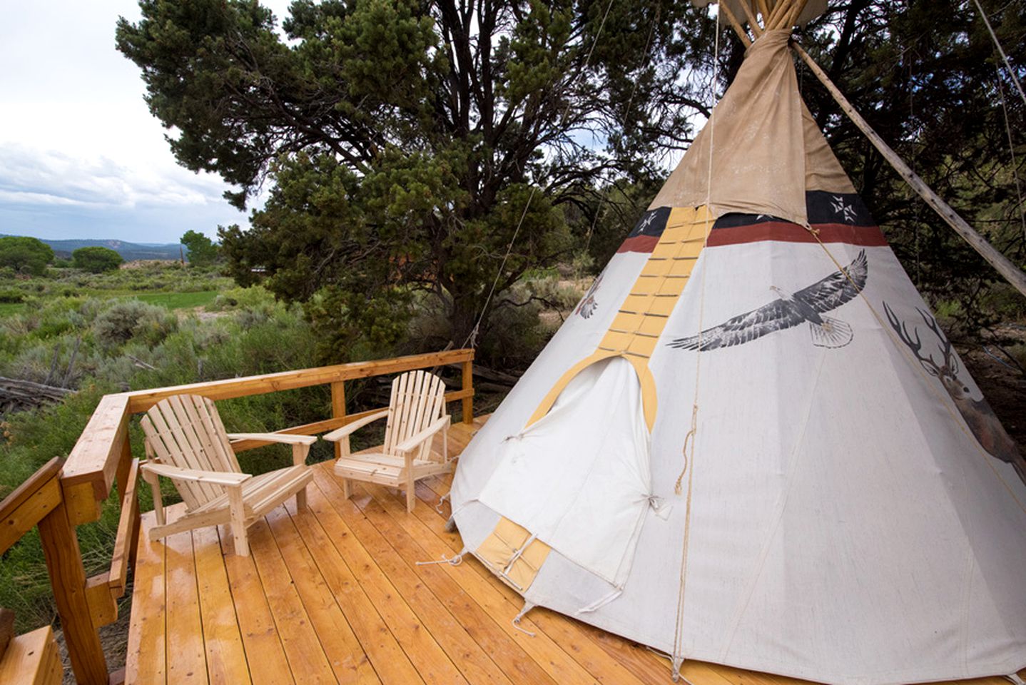 Tipis (Boulder, Utah, United States)