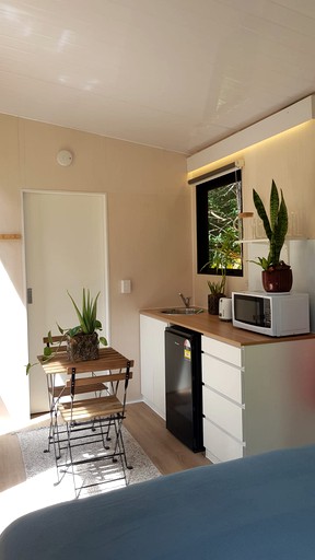 Tiny Houses (Australia, Bahrs Scrub, Queensland)