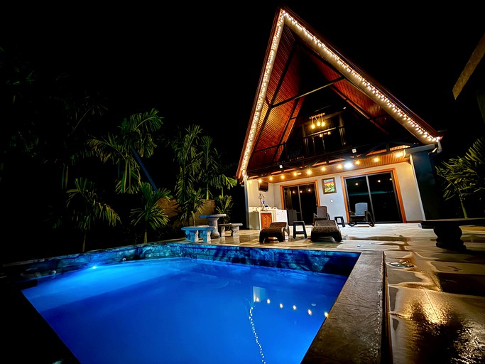 A-Frames (Costa Rica, San Ramon, Alajuela)