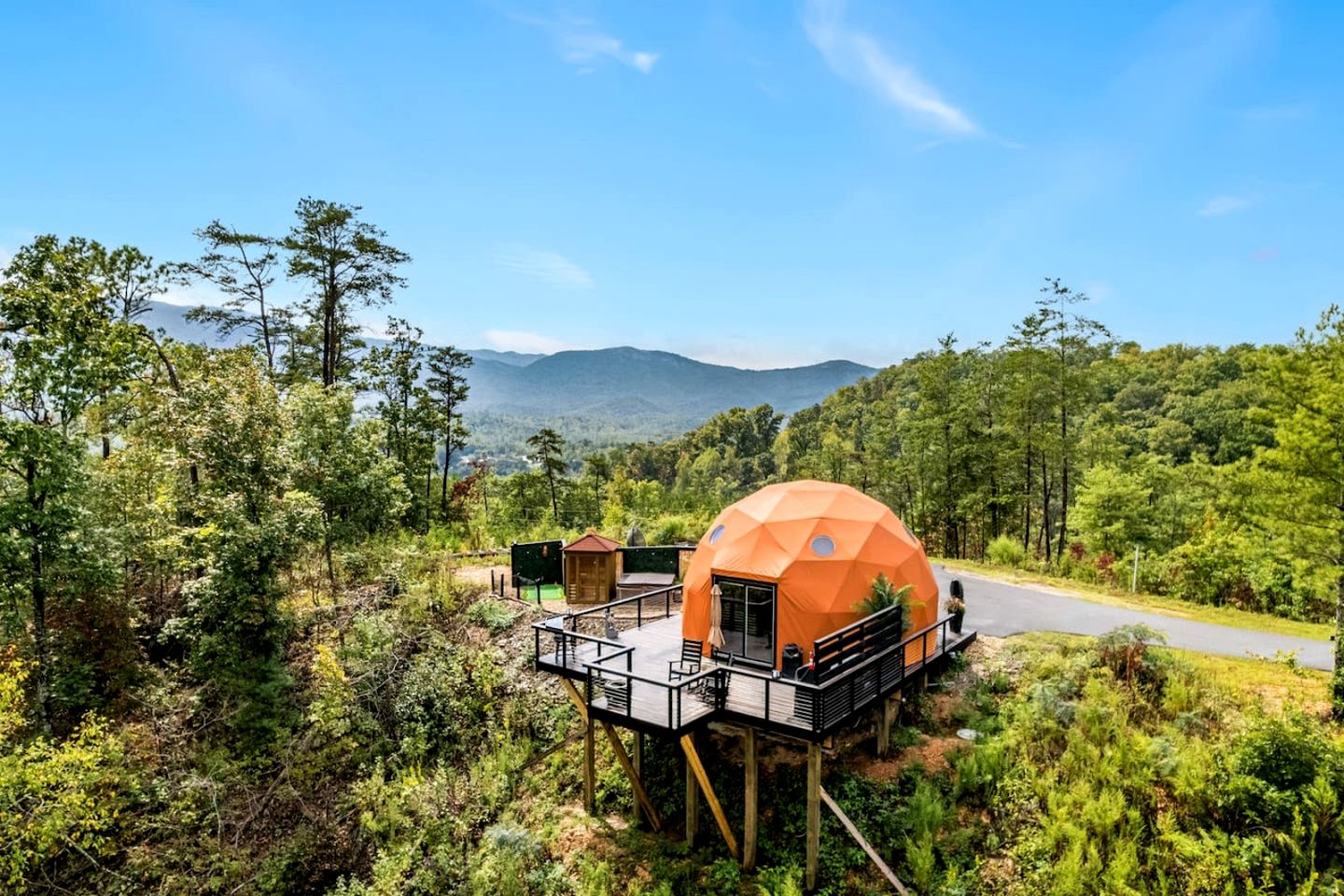 Luxury Dome Near Great Smoky Mountains National Park, Tennessee