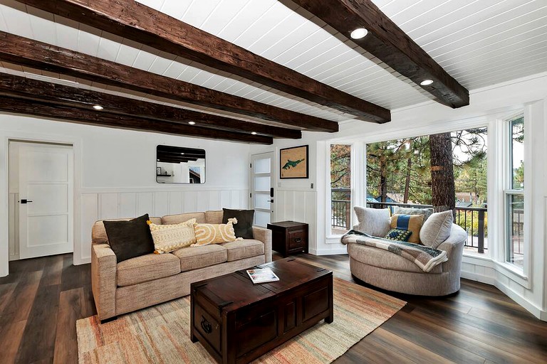 Cabins (United States of America, Big Bear Lake, California)