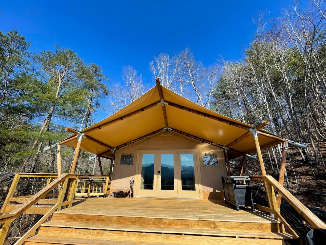 Luxury Under the Stars – 1BR Glamping Tent with Fire Pit in Townsend, TN