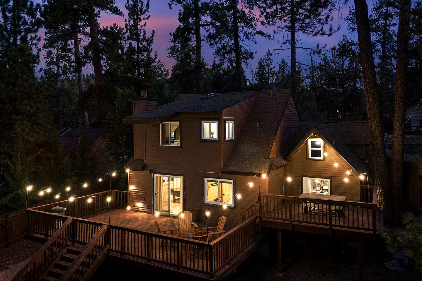 Splendid Cabin with Basket Court, Game Space and Deck in California