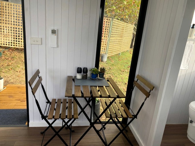 Tiny Houses (Australia, Osbornes Flat, Victoria)