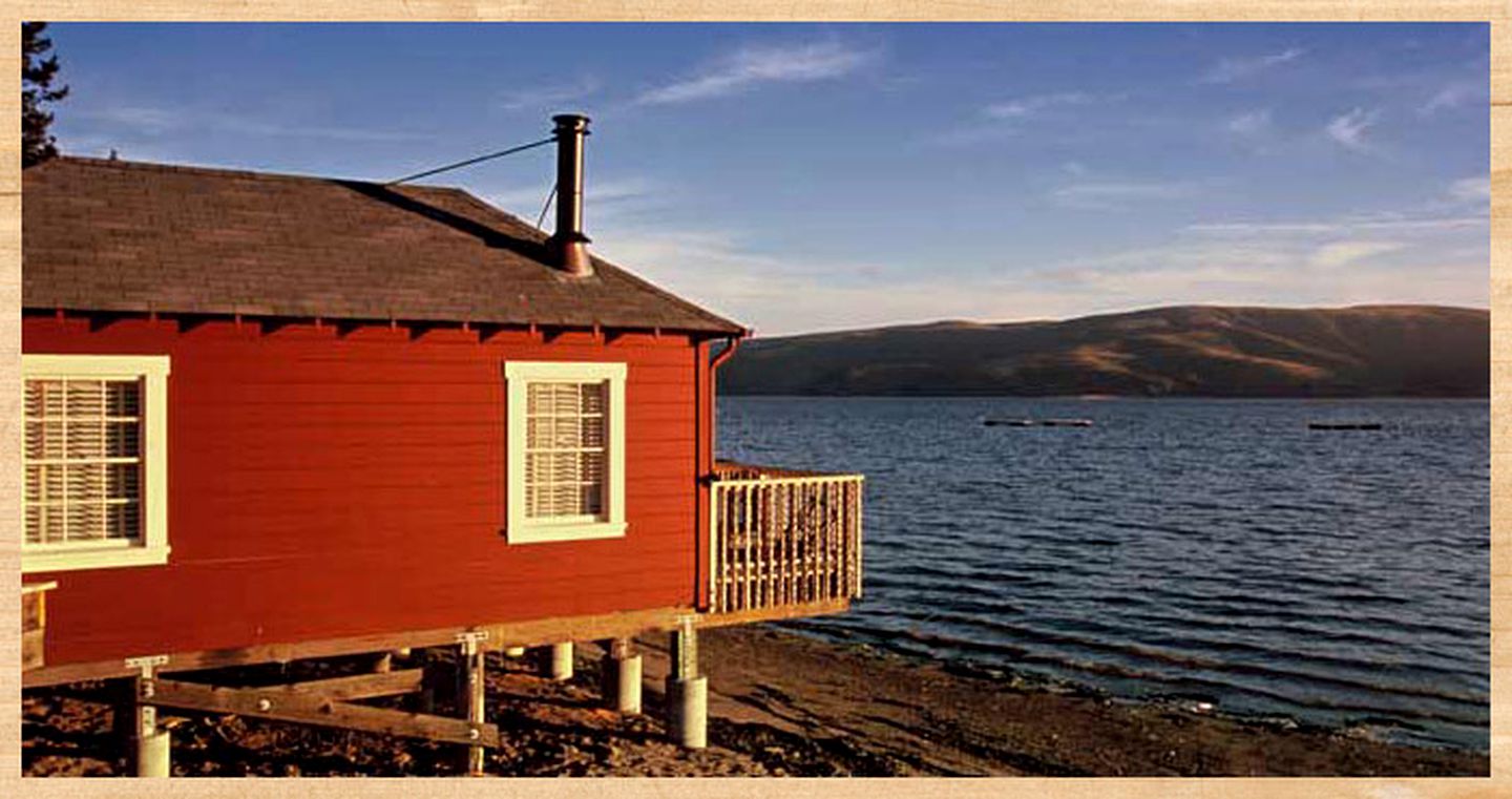 Cottages (Marshall, California, United States)