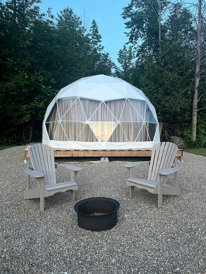 Nordic Luxe Geodome Retreat with Skylight & Forest Views near Tobermory, Ontario