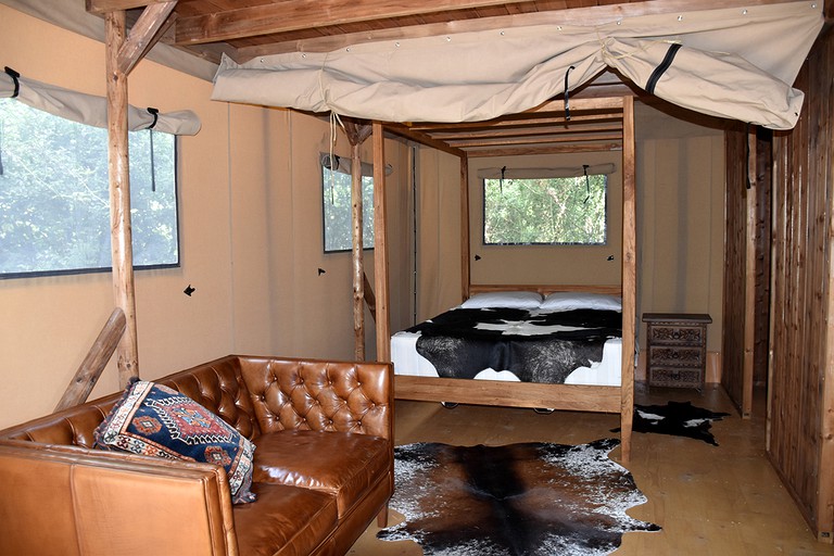Glamping in Norfolk: luxury tent rental for families