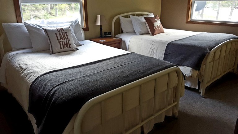 Nature Lodges (Algonquin Park, Ontario, Canada)