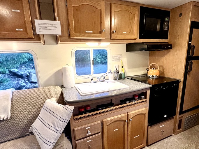 Vacation Rentals (Canada, --, --)