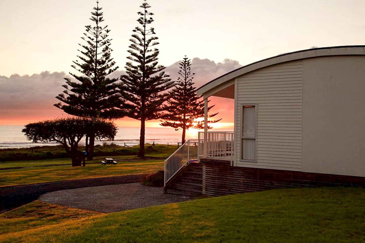 Vacation Rentals (Ohakana Island, North Island, New Zealand)