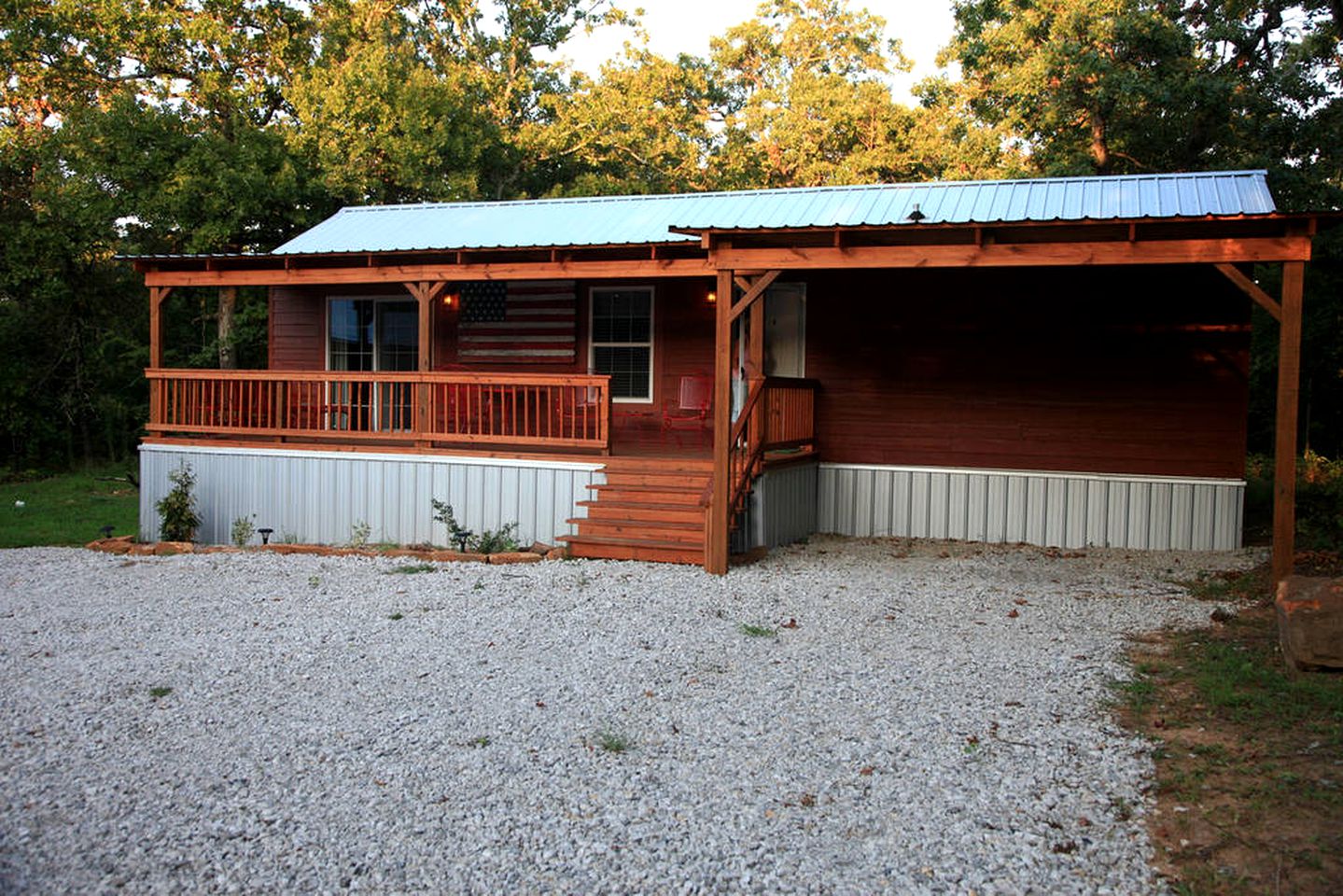 Cabins (Mounds, Oklahoma, United States)