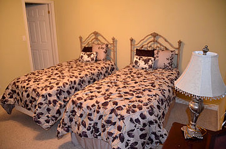 Nature Lodges (Niagara-on-the-Lake, Ontario, Canada)
