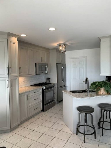 Cottages (Canada, Leamington, Ontario)