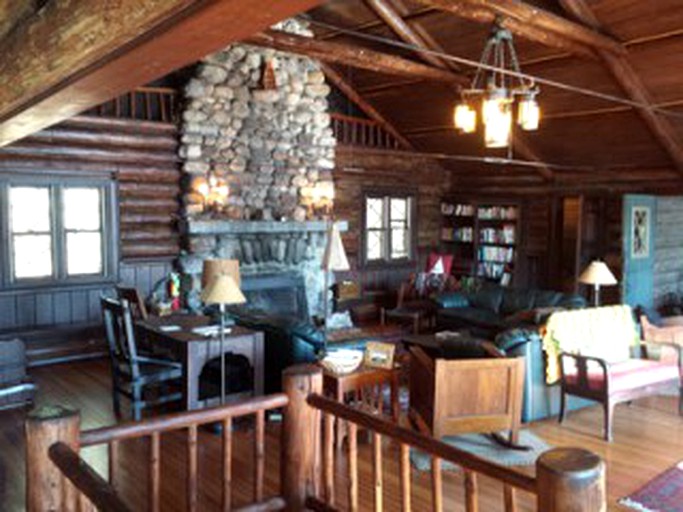 Cabins (Loon Lake, New York, United States)
