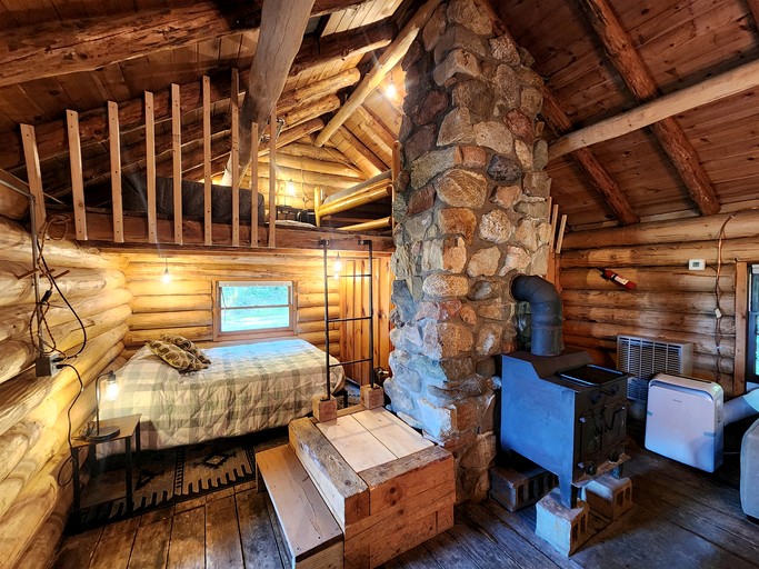 Cabins (United States of America, White Cloud, Michigan)