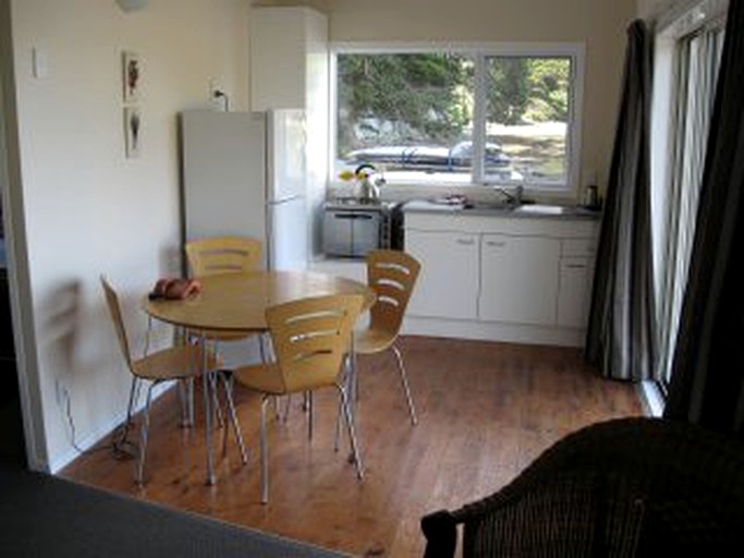 Cottages (Great Barrier Island, North Island, New Zealand)