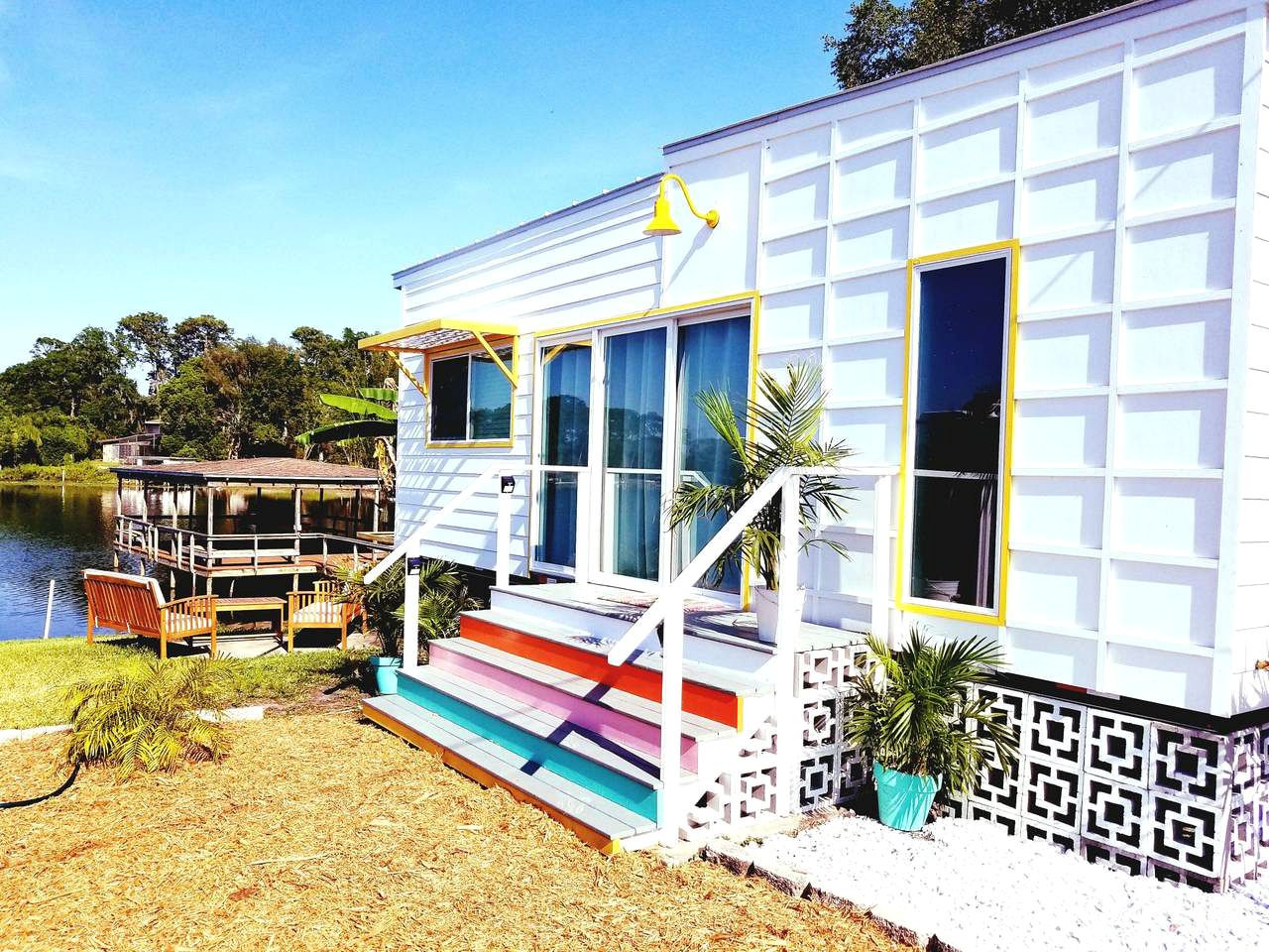 Tiny Houses (Orlando, Florida, United States)