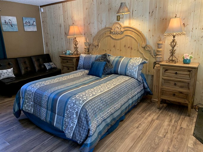 Cabins (United States of America, Big Bear Lake, California)