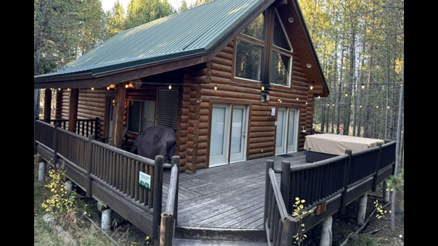 Cabins (United States of America, Island Park, Idaho)