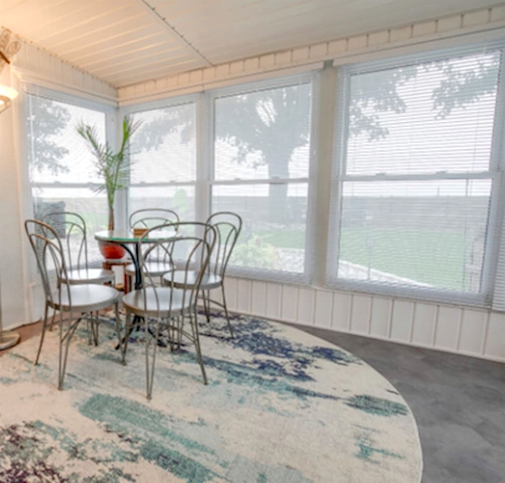 Outstanding Cottage with Nice Beach Sights in Leamington, Ontario