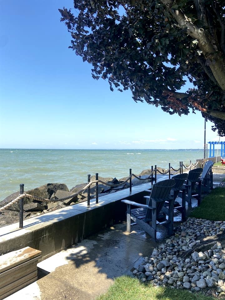 Outstanding Cottage with Nice Beach Sights in Leamington, Ontario